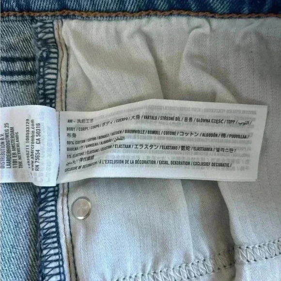 New Abercrombie and Fitch the 90s relaxed cutoff short high rise blue shorts - Picture 4 of 4